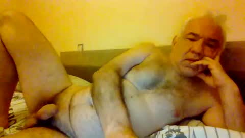 Snapshot of amstel69 chatting on 15, 7, 2026 amstel69 online show from 15, 7, 2026