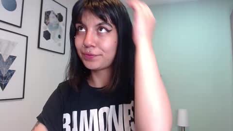 Snapshot of amy__adams1 chatting on 26, 9, 2025 Amy 3 online show from 26, 9, 2025