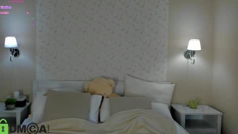 AmyGMT 2 Mon-Sun  0300am-0900am  online show from 10, 4, 2026