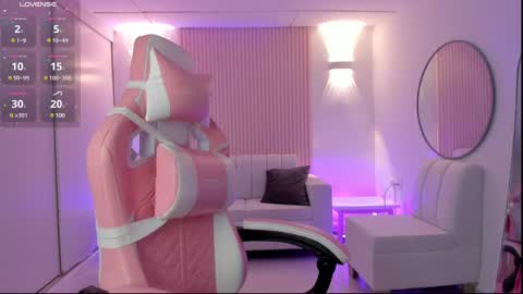 Snapshot of amy_medina_ chatting on 25, 2, 2025 Emily online show from 25, 2, 2025
