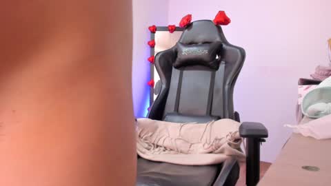 Amy sophia 3 online show from 5, 2, 2025