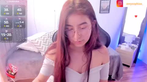 Amy sophia 3 online show from 26, 2, 2025