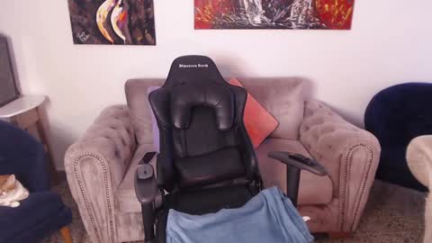 Snapshot of amy_stiward chatting on 18, 1, 2025 Mia Cristancho online show from 18, 1, 2025