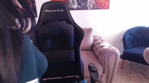 Snapshot of amy_stiward chatting on 8, 2, 2025 Mia Cristancho online show from 8, 2, 2025