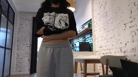 girl next door named Amy online show from 5, 2, 2025