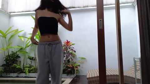 girl next door named Amy online show from 26, 2, 2025