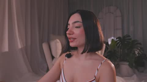 Amy Armstrong online show from 15, 4, 2026