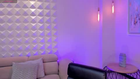 Snapshot of amydavis_ chatting on 17, 12, 2025 Amy online show from 17, 12, 2025