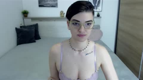 Snapshot of amylexy chatting on 5, 4, 2026 Hi there guys My pleasure in your hands pvt is open online show from 5, 4, 2026