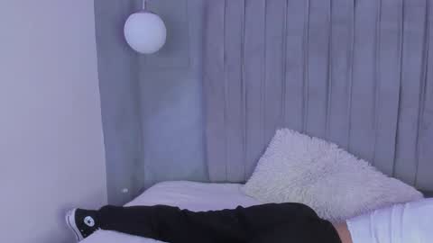 Amy ... Nice to meet u   thumb up me please its important online show from 20, 1, 2025