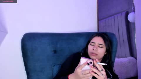 Amy ... Nice to meet u   thumb up me please its important online show from 28, 1, 2025