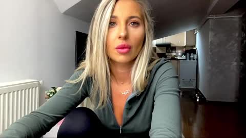 amyroberta92 online show from 30, 12, 2024