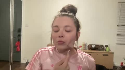 Snapshot of amythrill chatting on 9, 9, 2025 Amy Thrill online show from 9, 9, 2025