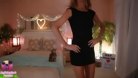 Snapshot of amyvalentine chatting on 15, 5, 2026 AmyValentine online show from 15, 5, 2026