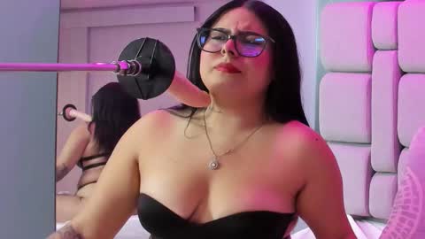 amywhitte_ online show from 30, 11, 2025