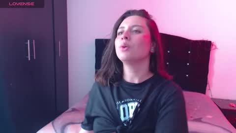 Snapshot of ana_arms_ chatting on 24, 2, 2026 ana_arms_ online show from 24, 2, 2026