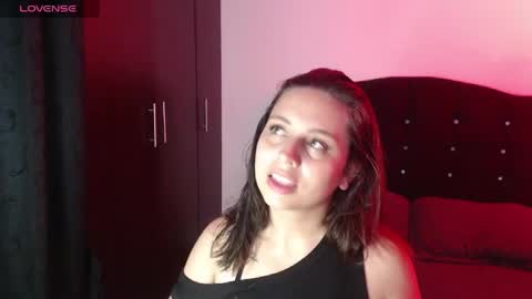 Snapshot of ana_arms_ chatting on 24, 5, 2026 ana_arms_ online show from 24, 5, 2026