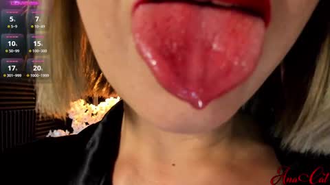 Snapshot of ana_cat chatting on 3, 10, 2025 Ana online show from 3, 10, 2025