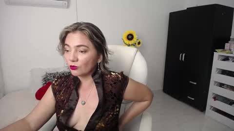 Ana  online show from 3, 1, 2025