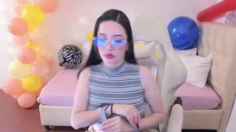 Im anna but you can call me as you want online show from 1, 6, 2026