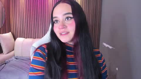 Snapshot of ana_taylor2 chatting on 6, 11, 2025 Ana online show from 6, 11, 2025