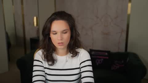 Snapshot of anabel2054 chatting on 14, 11, 2025 Sweet girls online show from 14, 11, 2025