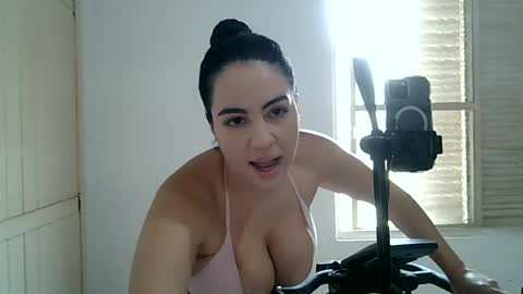 anabelenogueira1 online show from 4, 8, 2026