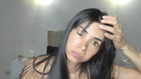 Ana Henao or Annie... Follow me ahenaocb Insta  X online show from 10, 4, 2026