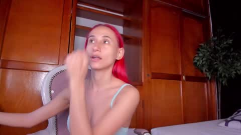 Snapshot of anahi__18 chatting on 11, 2, 2026 Anahi online show from 11, 2, 2026