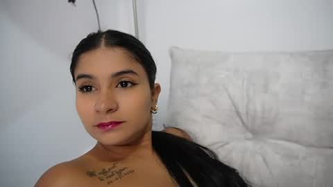 Snapshot of anahi__s chatting on 28, 1, 2025 ANAH online show from 28, 1, 2025