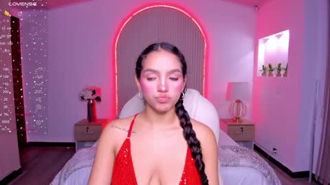 Snapshot of anahi_curlie1 chatting on 15, 1, 2025 Anahi Curlie online show from 15, 1, 2025