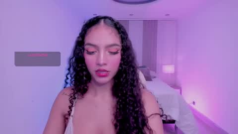 Snapshot of anahi_curlie1 chatting on 11, 2, 2025 Anahi Curlie online show from 11, 2, 2025