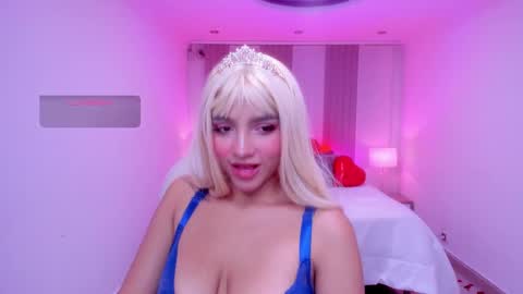 Snapshot of anahi_curlie1 chatting on 15, 2, 2025 Anahi Curlie online show from 15, 2, 2025