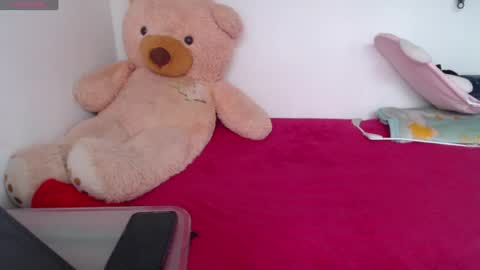 Snapshot of anahibrowns95 chatting on 16, 6, 2026 Anahi Browns online show from 16, 6, 2026