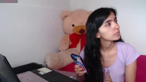Snapshot of anahibrowns95 chatting on 19, 6, 2026 Anahi Browns online show from 19, 6, 2026