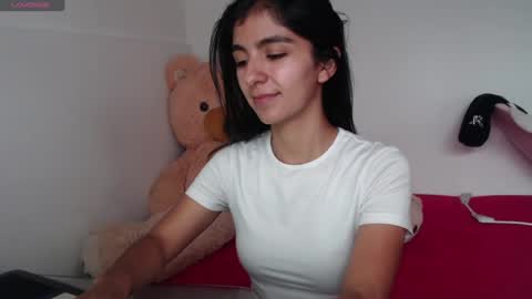 Snapshot of anahibrowns95 chatting on 9, 7, 2026 Anahi Browns online show from 9, 7, 2026