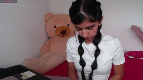 Snapshot of anahibrowns95 chatting on 16, 7, 2026 Anahi Browns online show from 16, 7, 2026