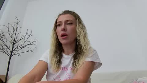 anaid_blaze2 online show from 12, 11, 2025