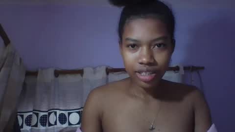 Snapshot of anaissa23 chatting on 26, 7, 2026 anaissa23 online show from 26, 7, 2026
