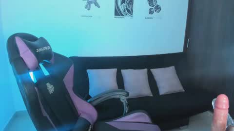      help me to get 100 thumps up  online show from 7, 3, 2025