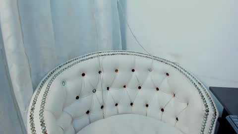 analia18  online show from 6, 3, 2025