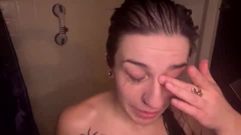 Snapshot of analove_666 chatting on 21, 10, 2025 AnaLove online show from 21, 10, 2025