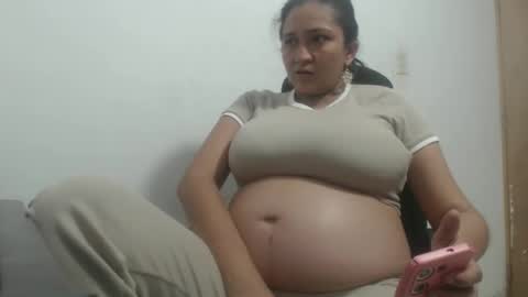 Snapshot of analy_hot chatting on 16, 10, 2025 analy_hot online show from 16, 10, 2025