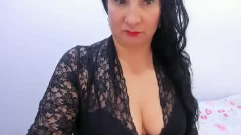 Snapshot of anamaria288 chatting on 16, 12, 2024 anamaria288 online show from 16, 12, 2024