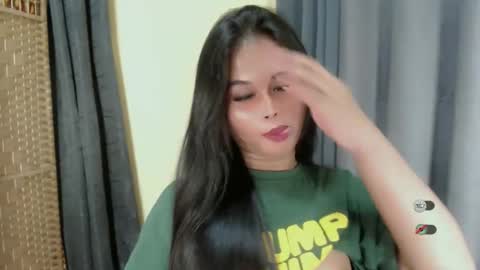 Snapshot of anaruru_ chatting on 11, 9, 2025 ANA online show from 11, 9, 2025