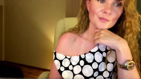 Snapshot of anavelle chatting on 30, 6, 2026 Ana online show from 30, 6, 2026