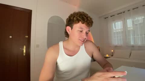Snapshot of anddres_boss chatting on 25, 4, 2026 Tell Me ANDRESS ----- online show from 25, 4, 2026