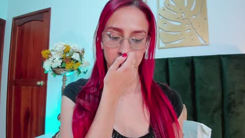 Andra Cyrus online show from 27, 1, 2025