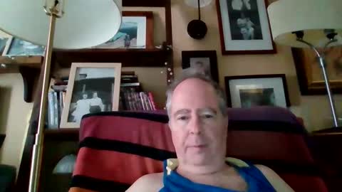 Snapshot of andre6045 chatting on 25, 3, 2026 andre6045 online show from 25, 3, 2026