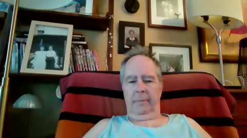 Snapshot of andre6045 chatting on 4, 4, 2026 andre6045 online show from 4, 4, 2026